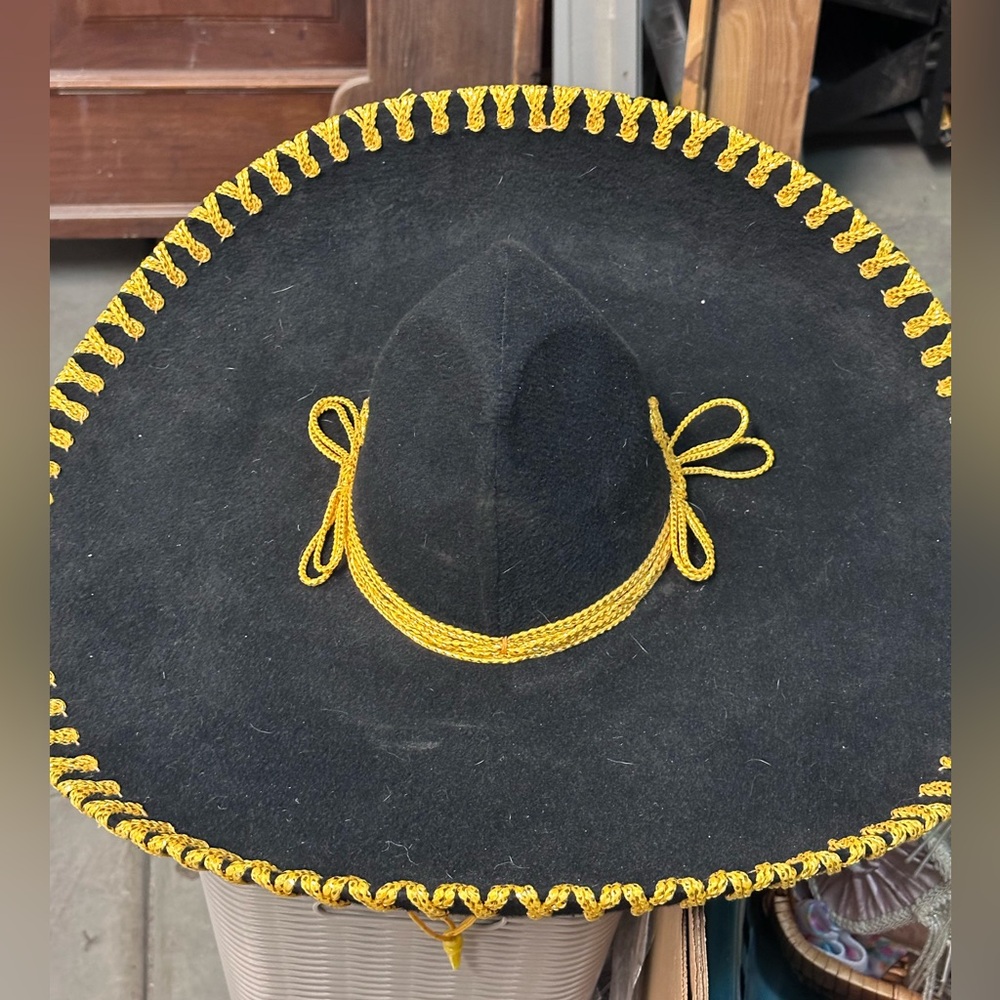 Authentic Mexican Mariachi Sombrero.
